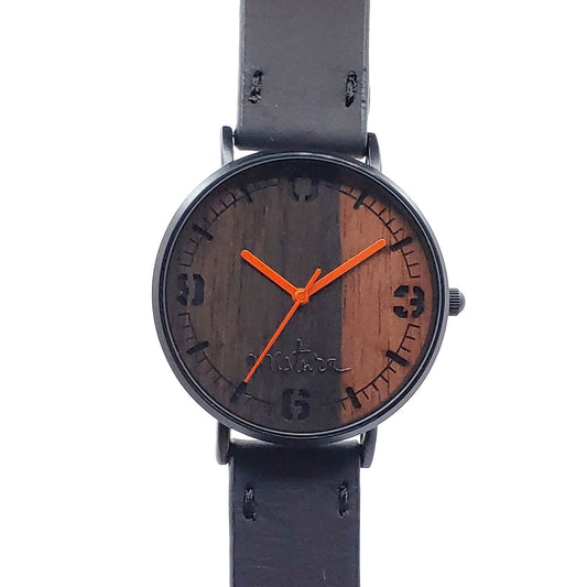 Manta Black Timber Black